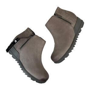 Sorel Evie Zip Bootie‎ Wedge Womens 8 Waterproof Grey Leather Quarry Sea Salt